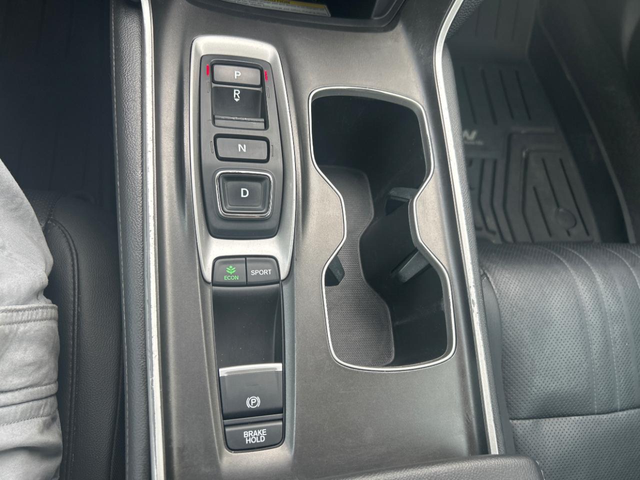 Honda Accord Sedan Touring 2.0T Auto 2020