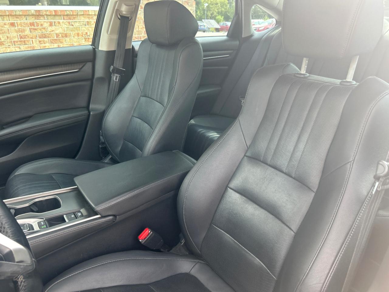 Honda Accord Sedan Touring 2.0T Auto 2020