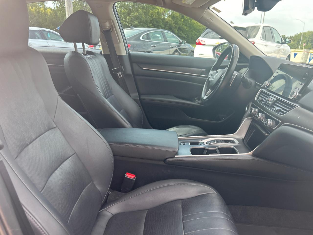 Honda Accord Sedan Touring 2.0T Auto 2020