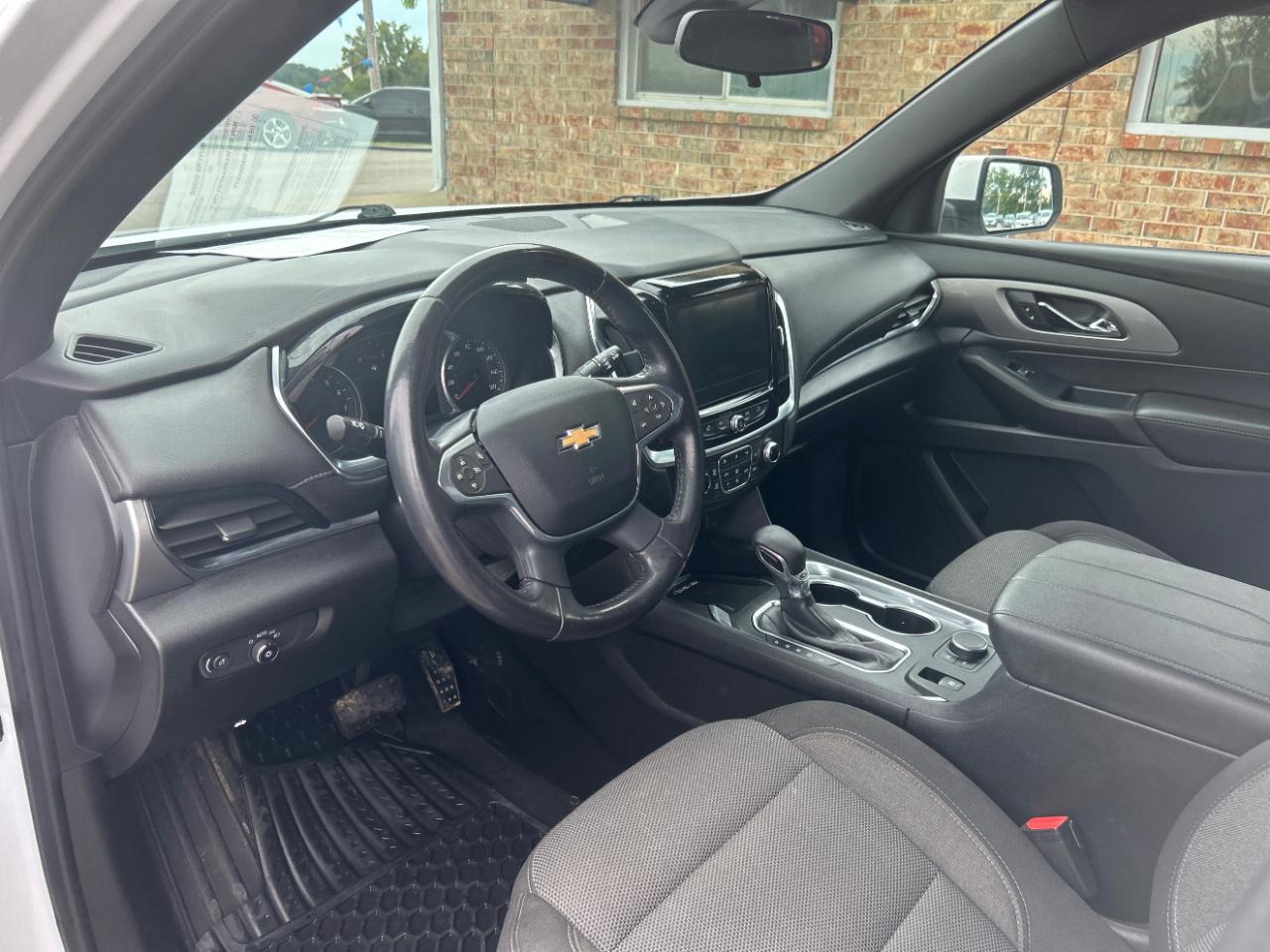 Chevrolet Traverse AWD 4dr LT Cloth w/1LT 2022