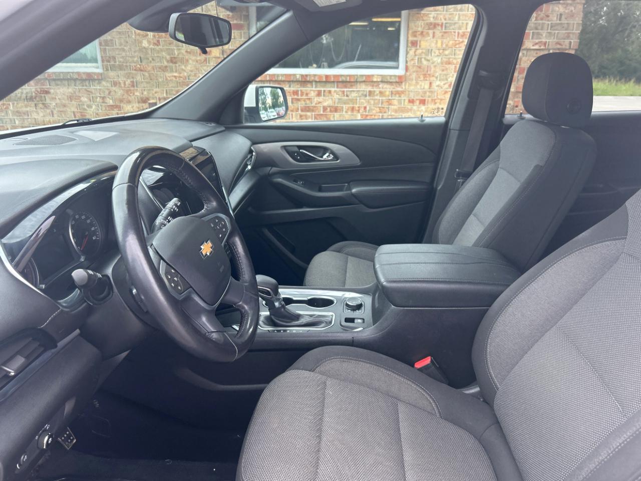 Chevrolet Traverse AWD 4dr LT Cloth w/1LT 2022