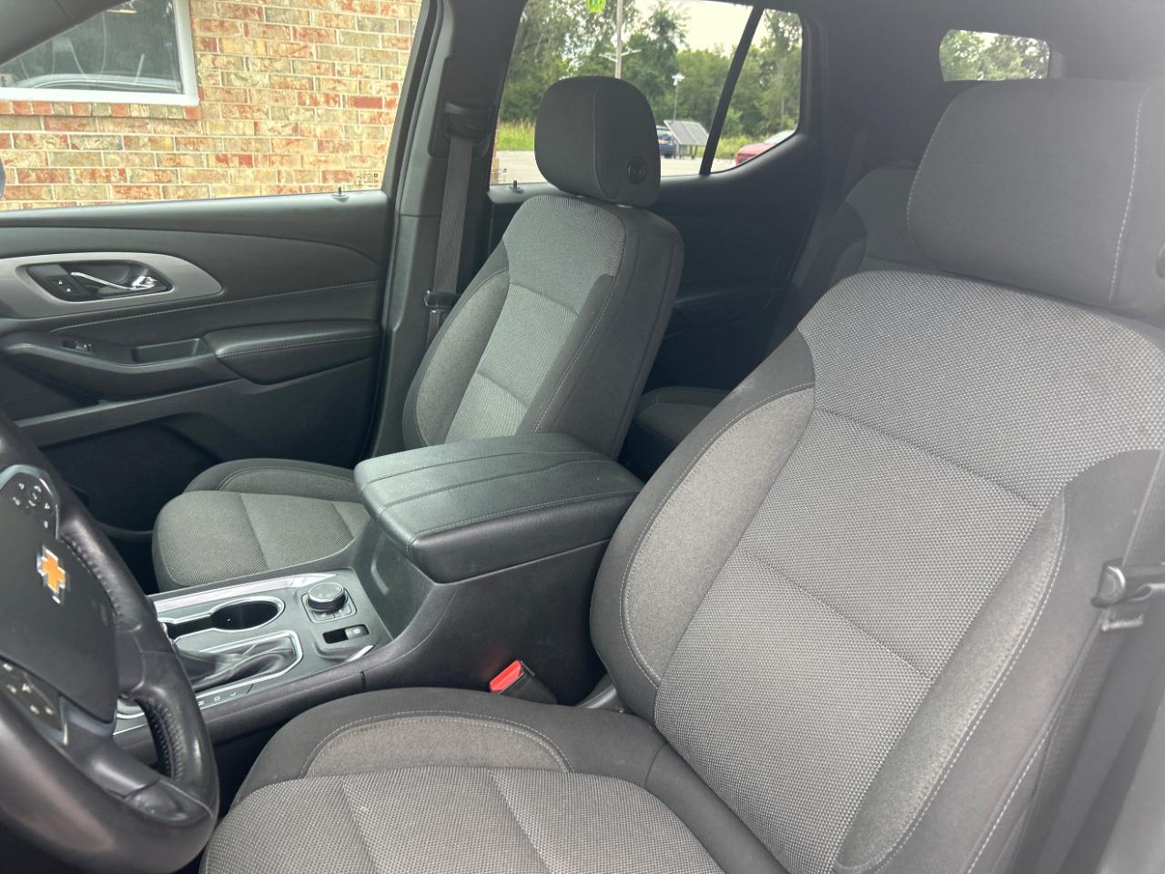 Chevrolet Traverse AWD 4dr LT Cloth w/1LT 2022