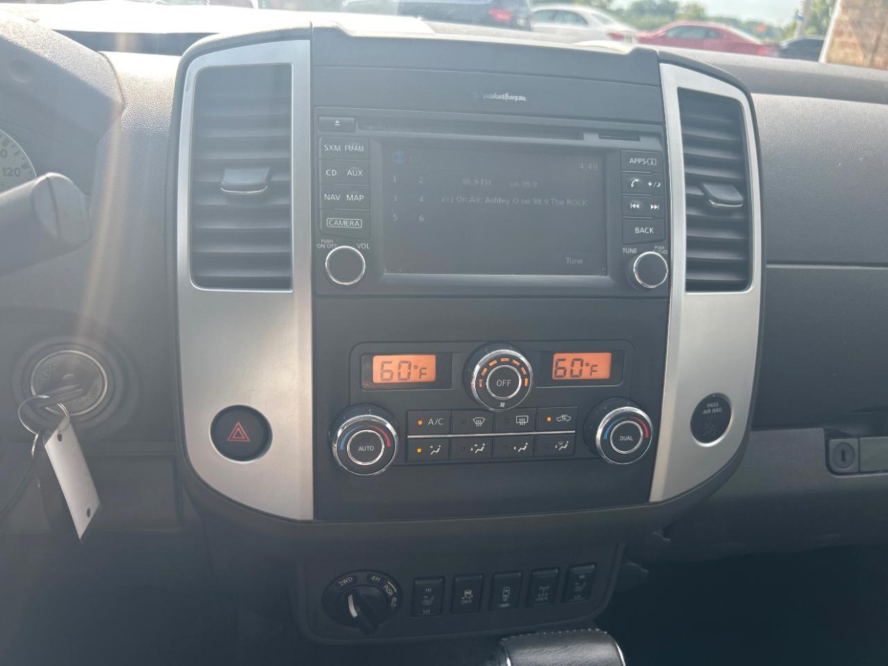 Nissan Frontier 4WD Crew Cab SWB Auto PRO-4X 2016