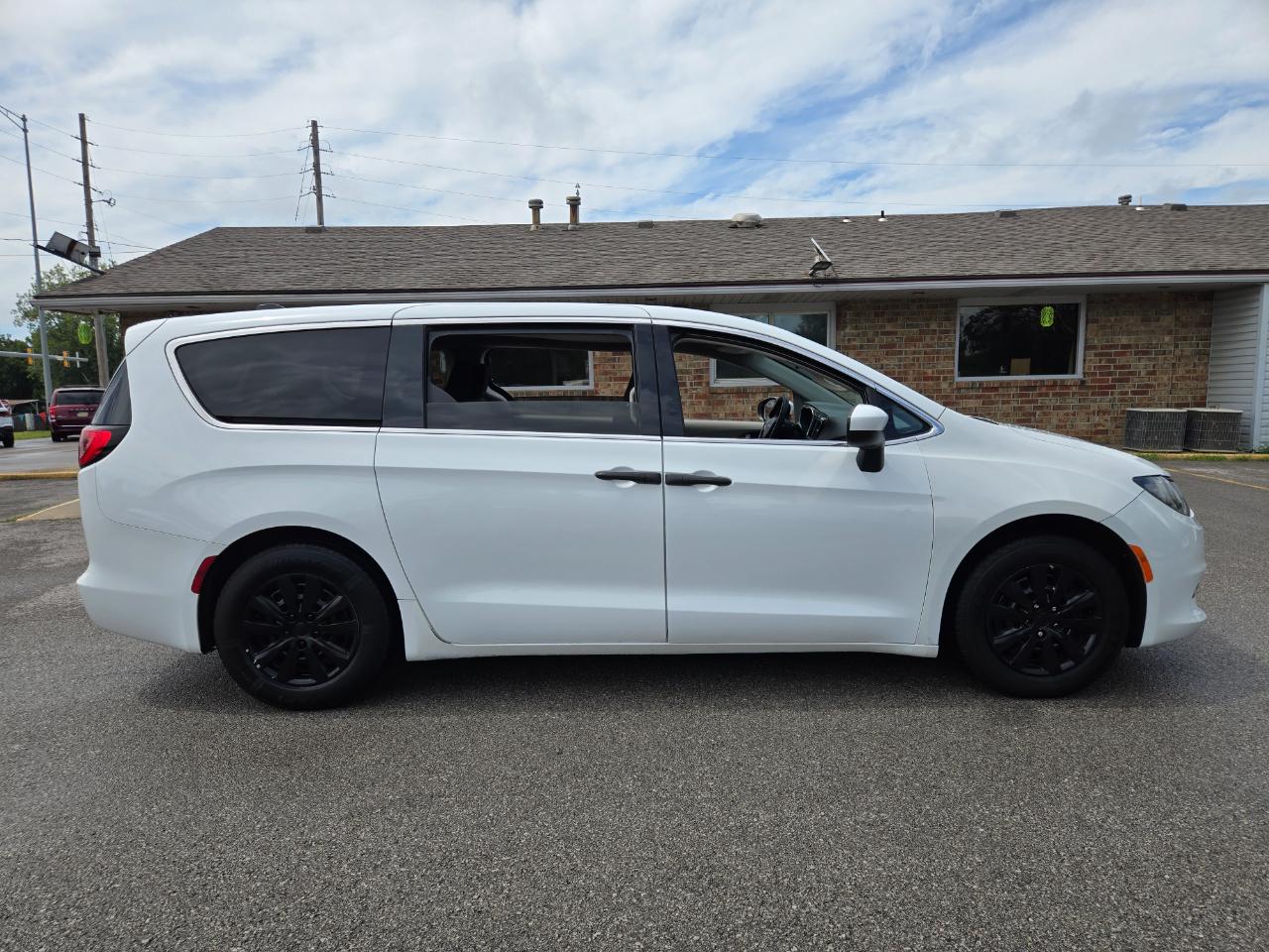 Chrysler Voyager L FWD 2020