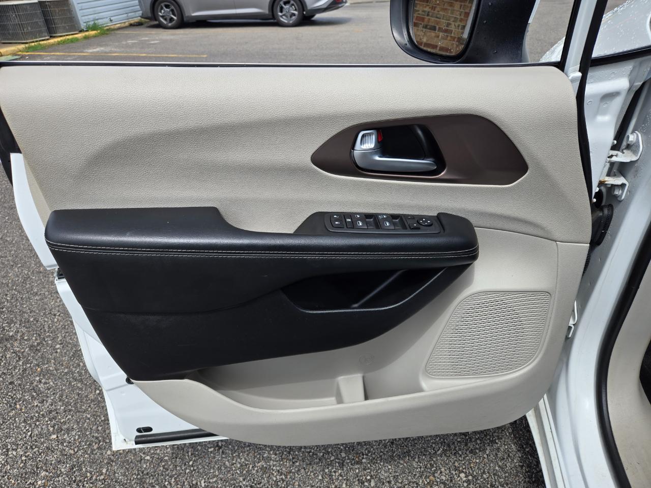 Chrysler Voyager L FWD 2020
