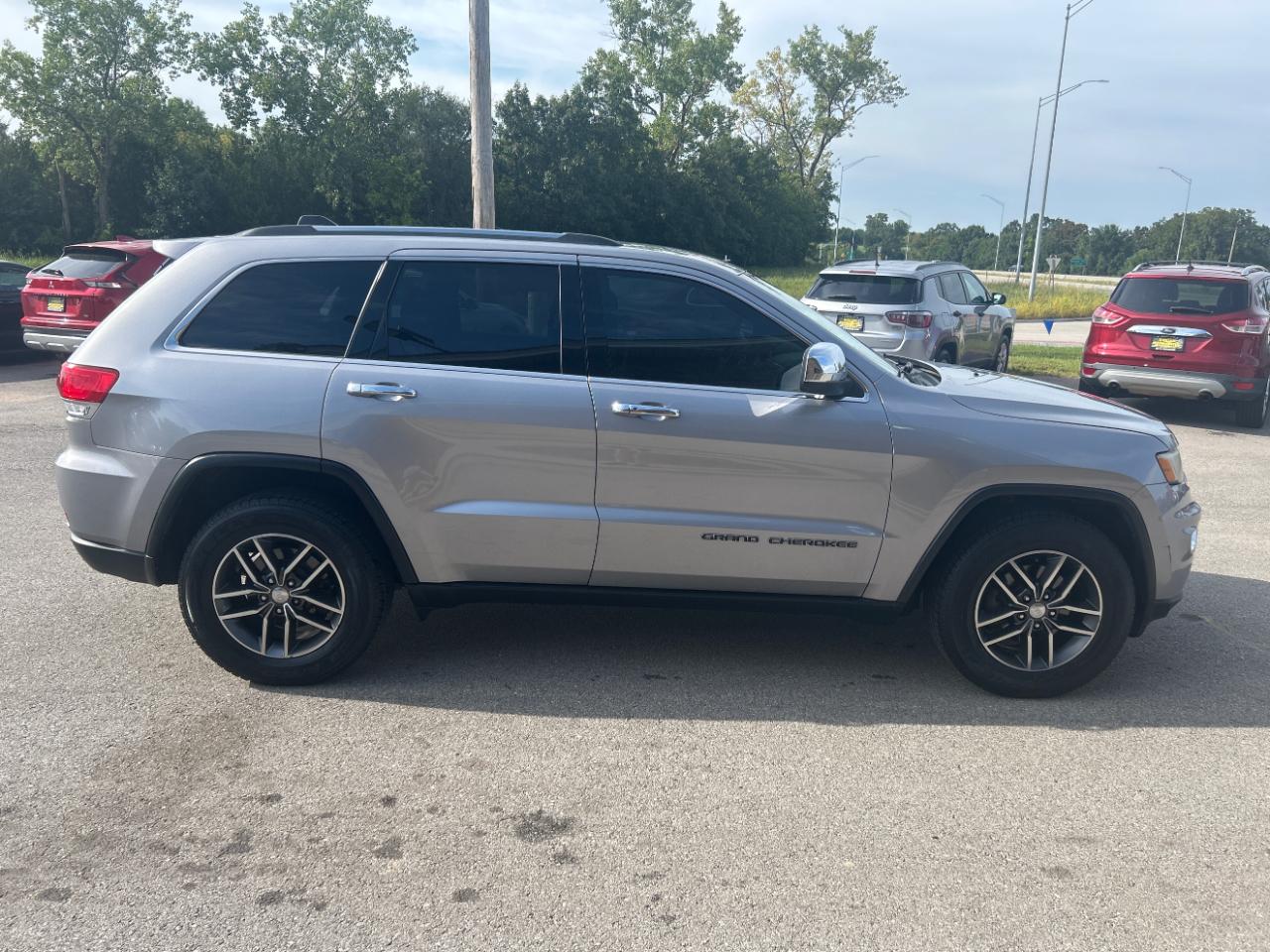Jeep Grand Cherokee Laredo 4x2 2017
