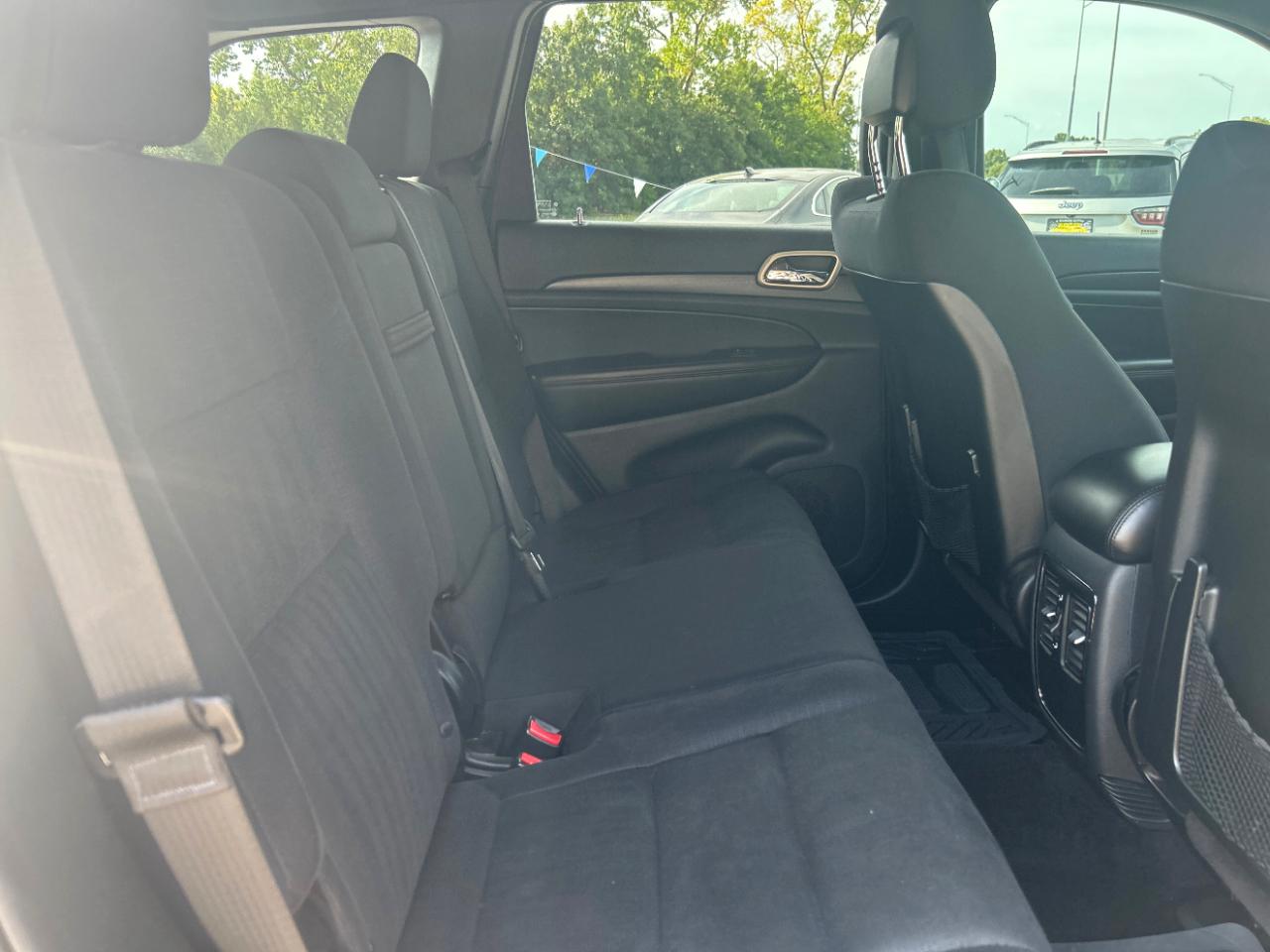 Jeep Grand Cherokee Laredo 4x2 2017