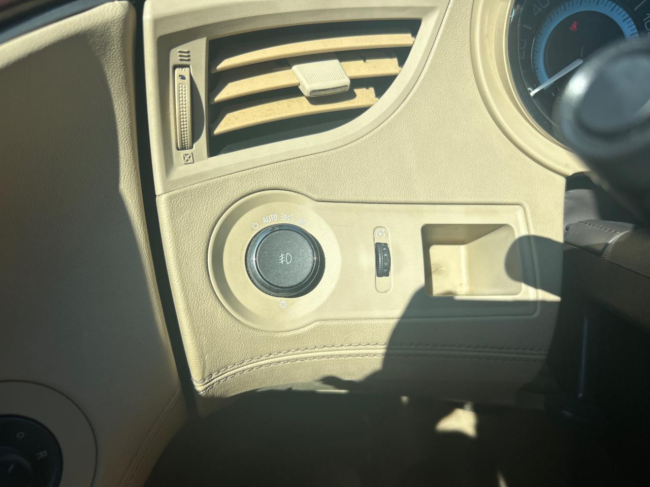 Buick LaCrosse 4dr Sdn CXL FWD 2011
