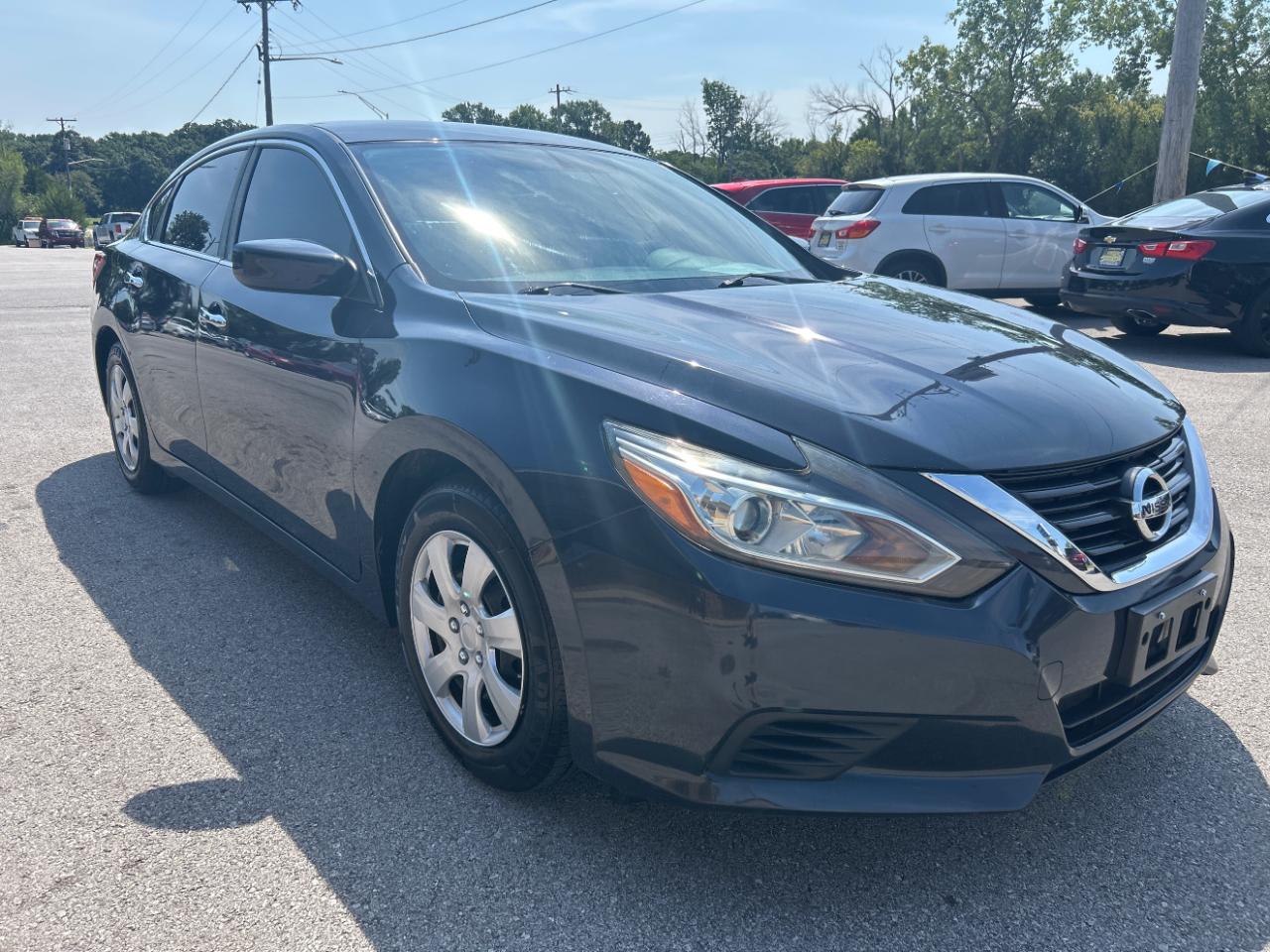 Nissan Altima 4dr Sdn I4 2.5 S 2016