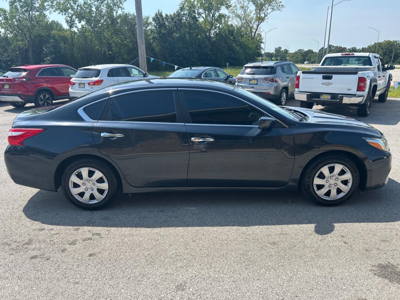 Nissan Altima 4dr Sdn I4 2.5 S 2016