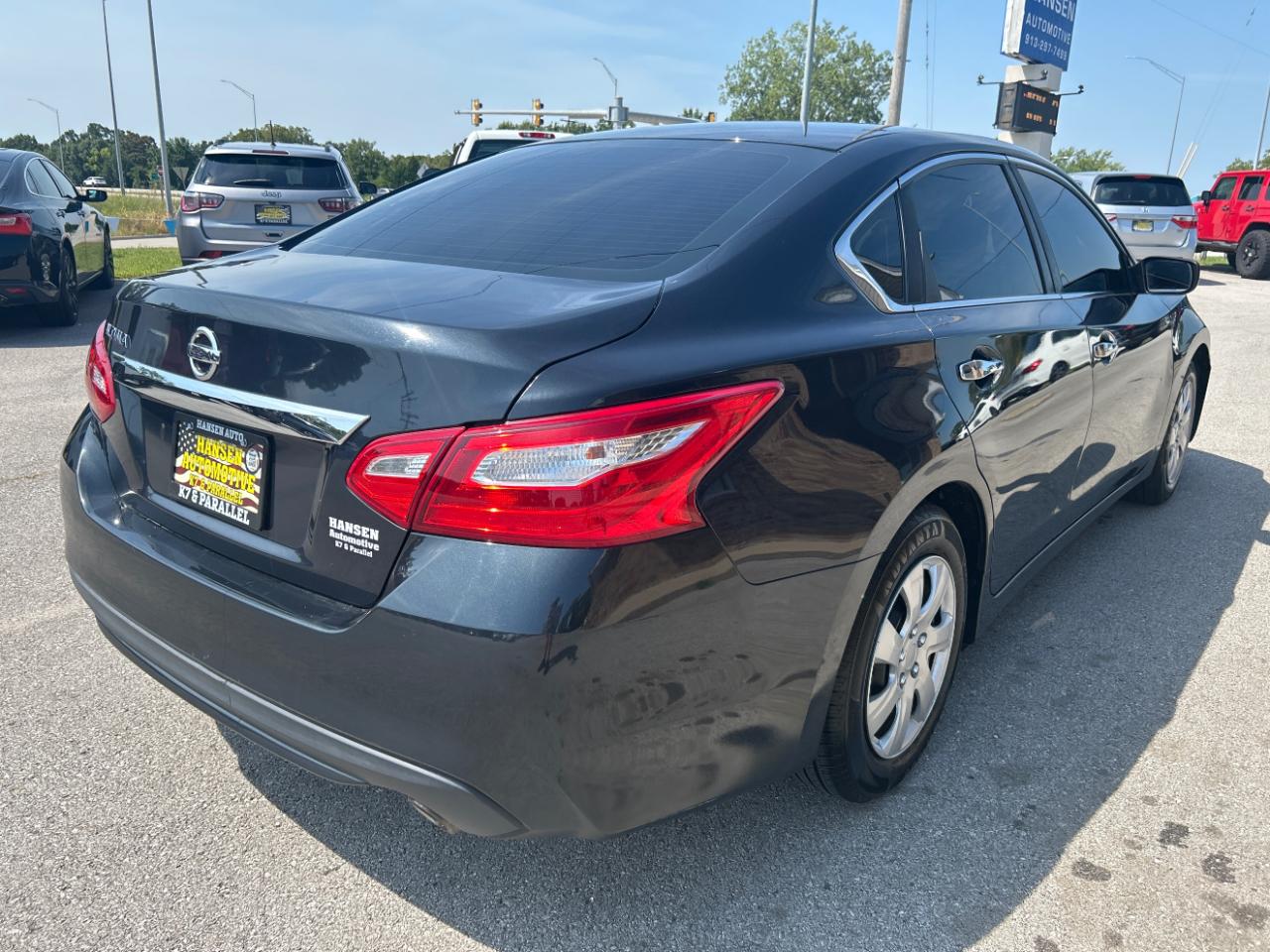 Nissan Altima 4dr Sdn I4 2.5 S 2016