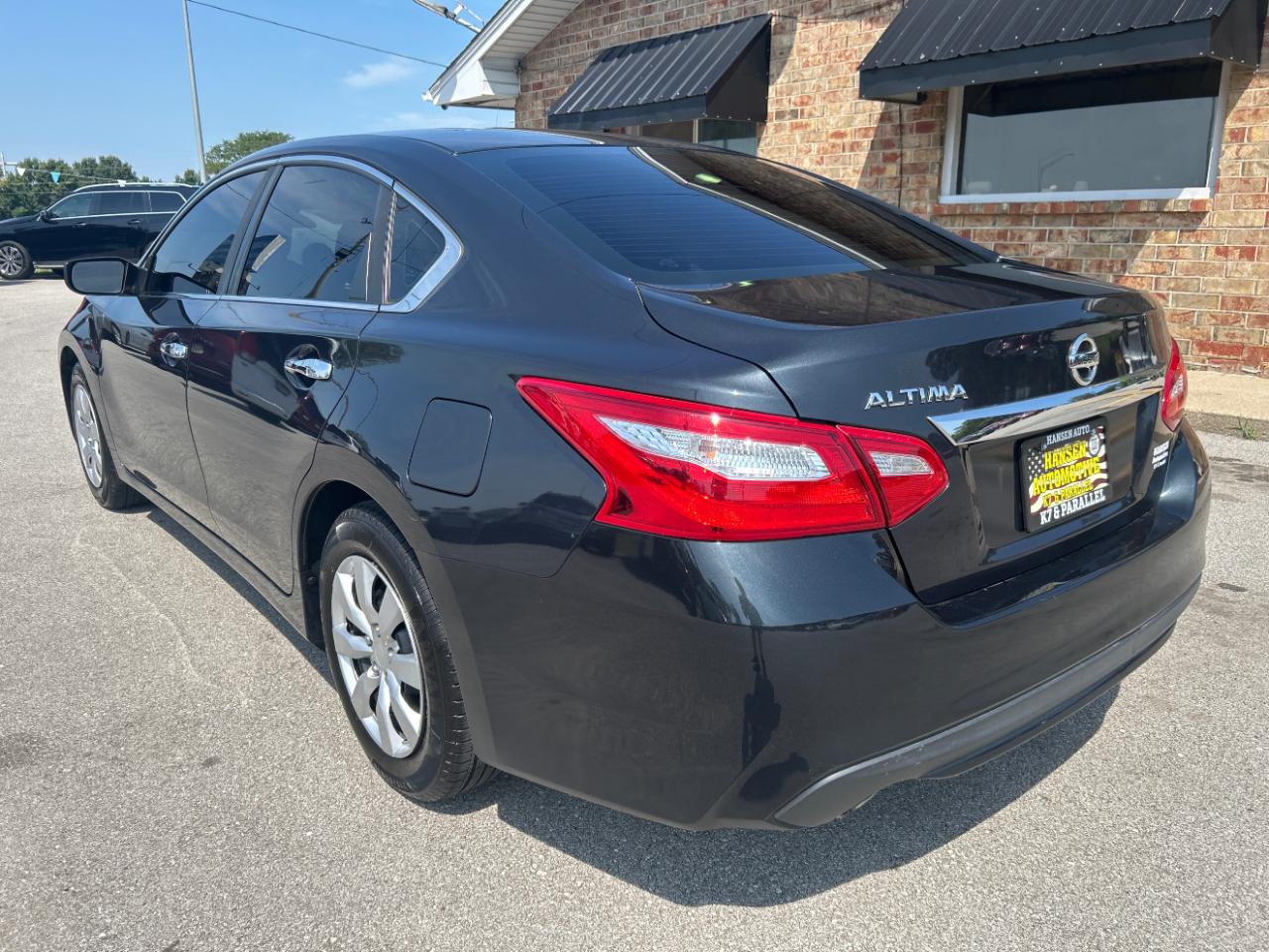 Nissan Altima 4dr Sdn I4 2.5 S 2016