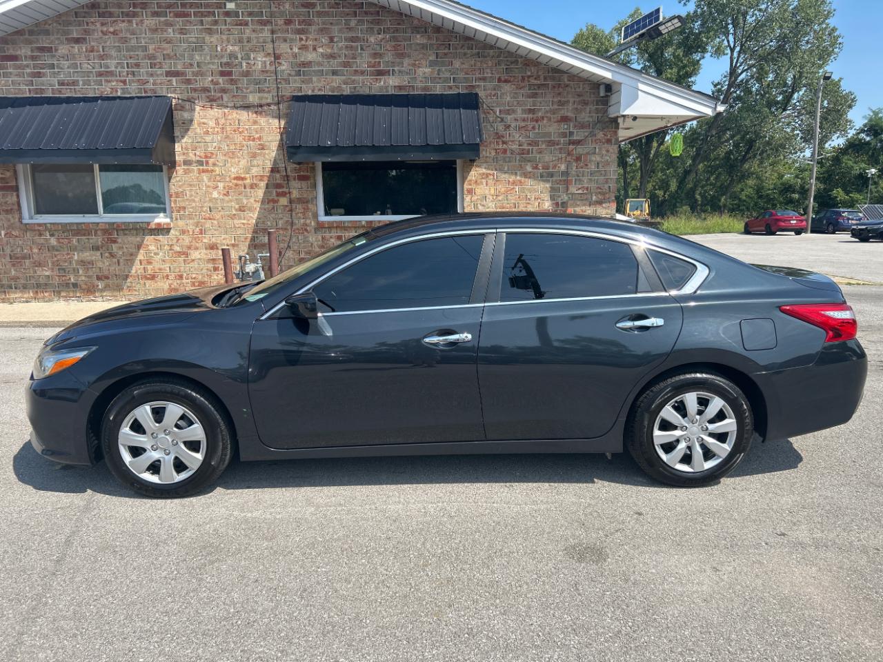 Nissan Altima 4dr Sdn I4 2.5 S 2016