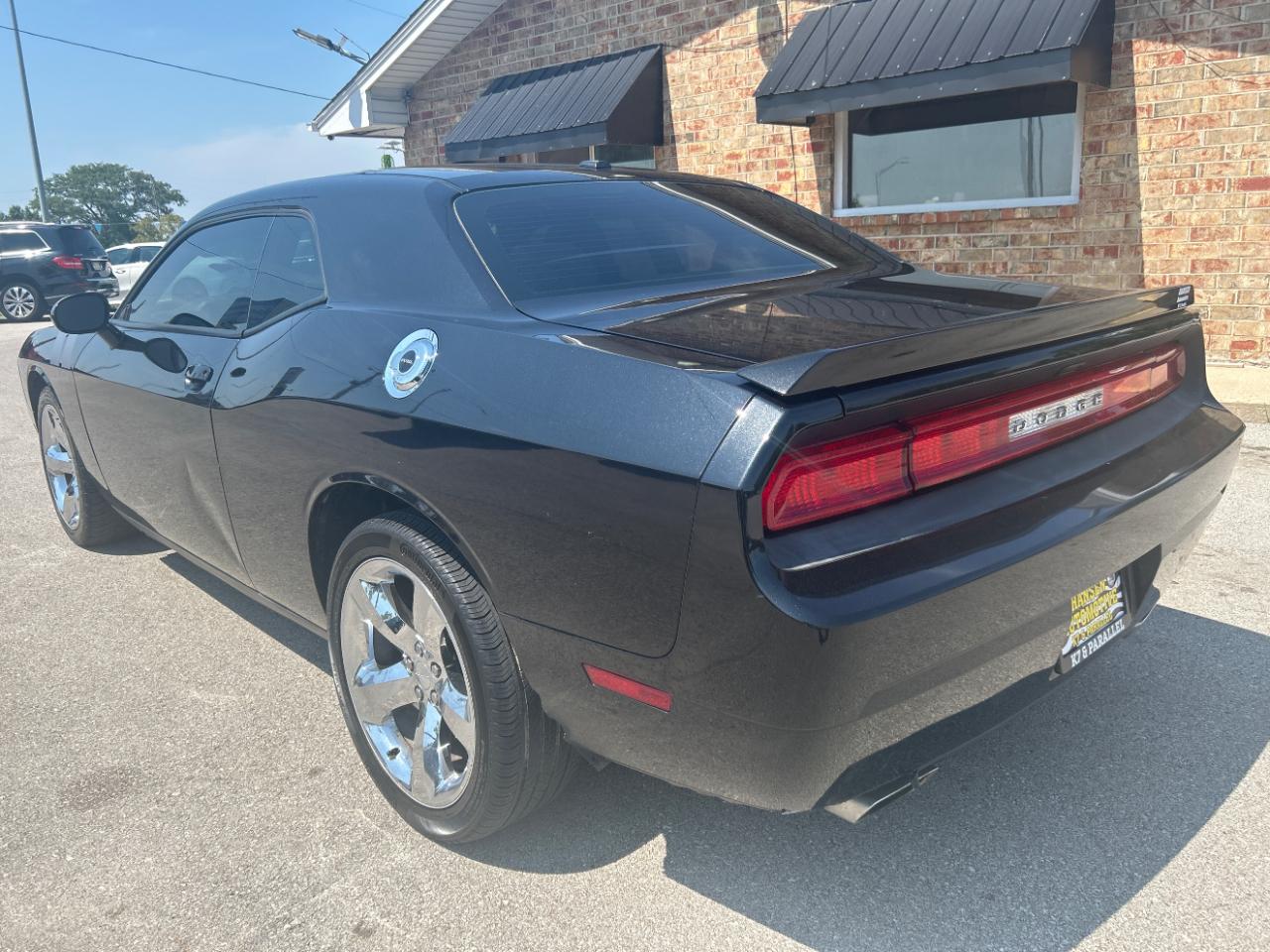 Dodge Challenger 2dr Cpe R/T 2011