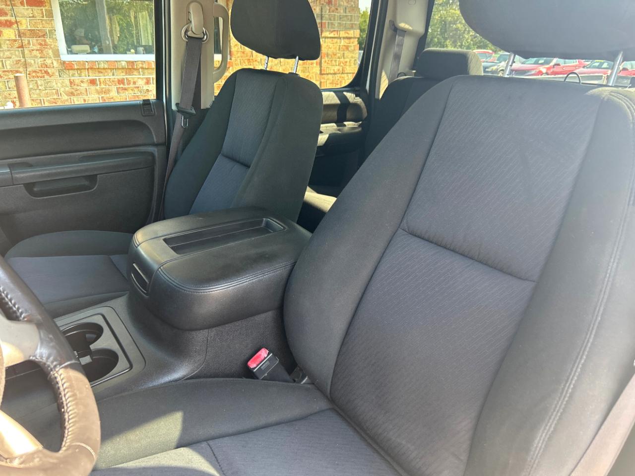 Chevrolet Silverado 1500 4WD Crew Cab 143.5" LT 2012