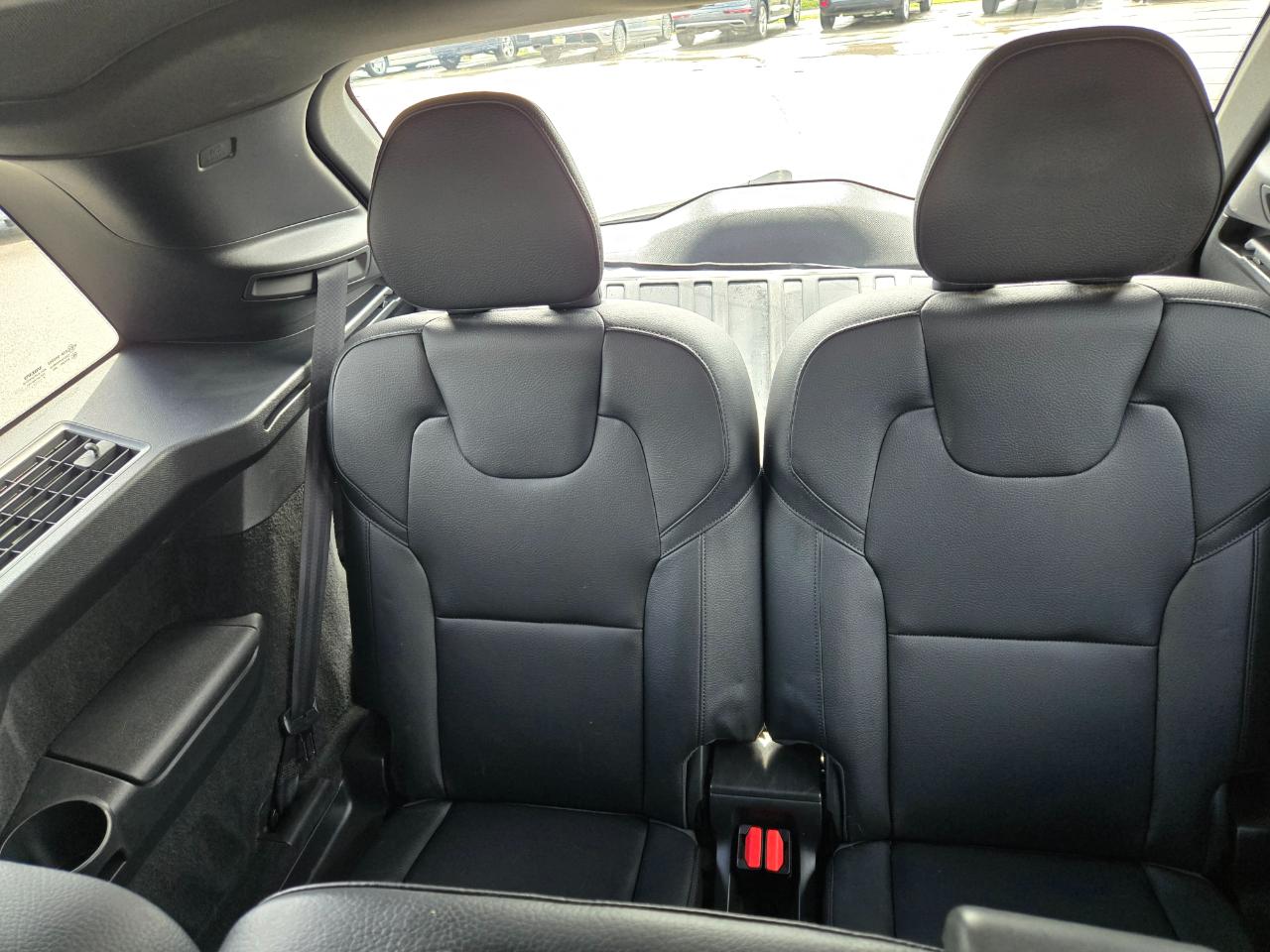 Volvo XC90 T6 AWD 7-Passenger Momentum 2018