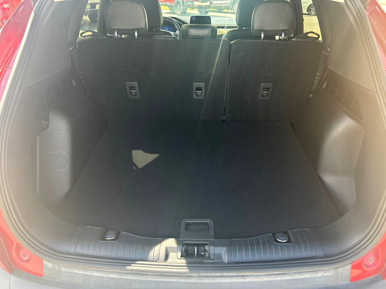 Ford Escape Titanium Hybrid FWD 2021