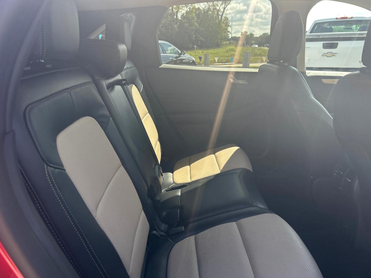 Ford Escape Titanium Hybrid FWD 2021