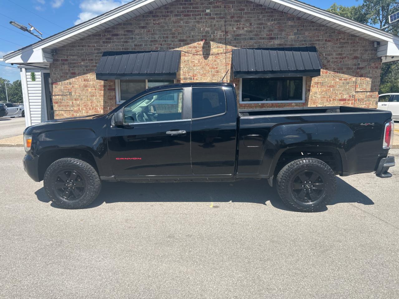 GMC Canyon 4WD Ext Cab 128.3" 2016