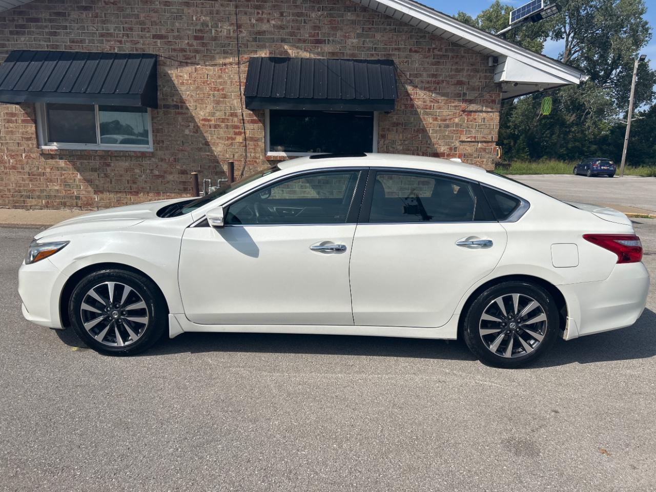 Nissan Altima 2.5 SL Sedan 2017