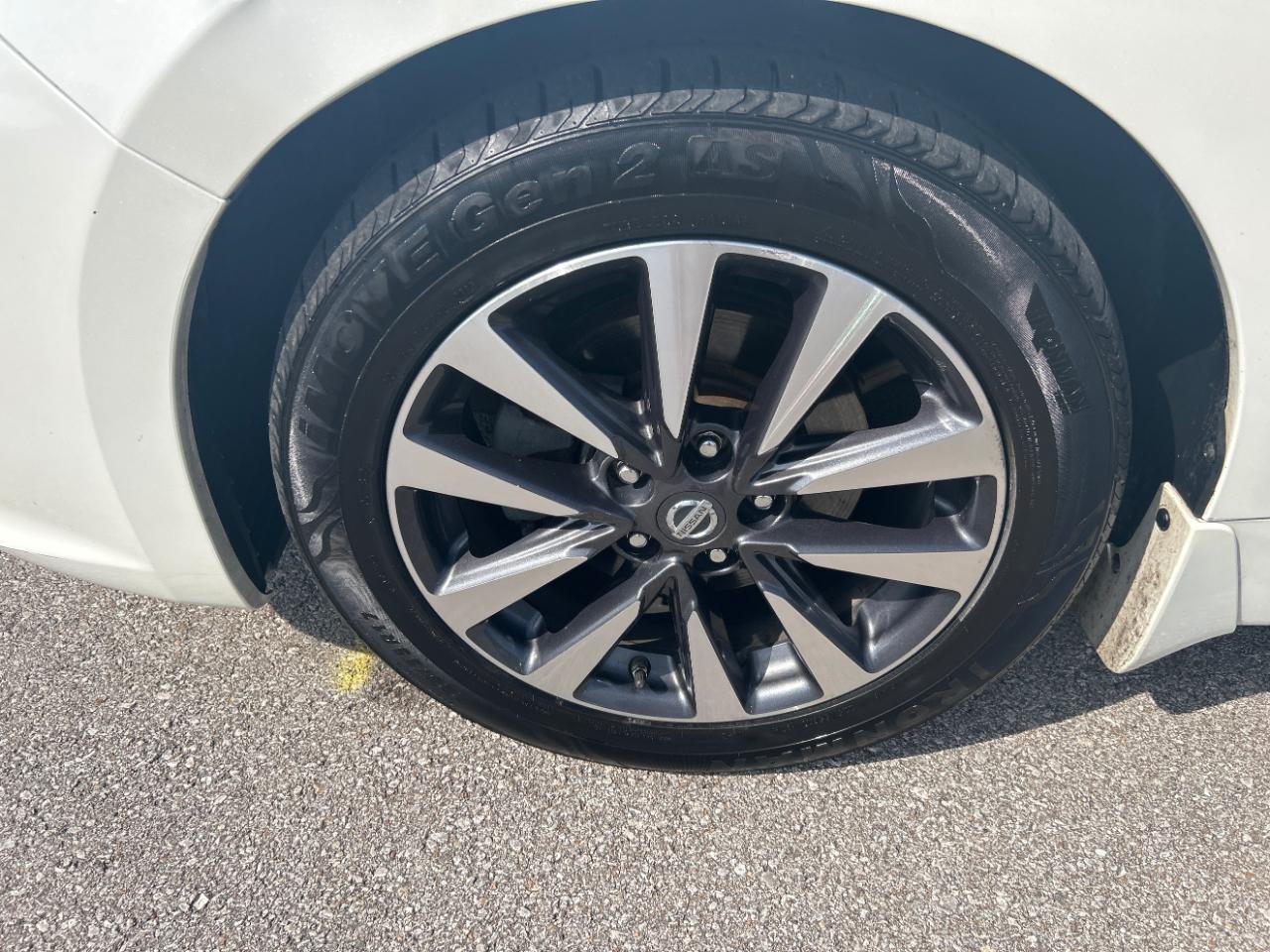 Nissan Altima 2.5 SL Sedan 2017