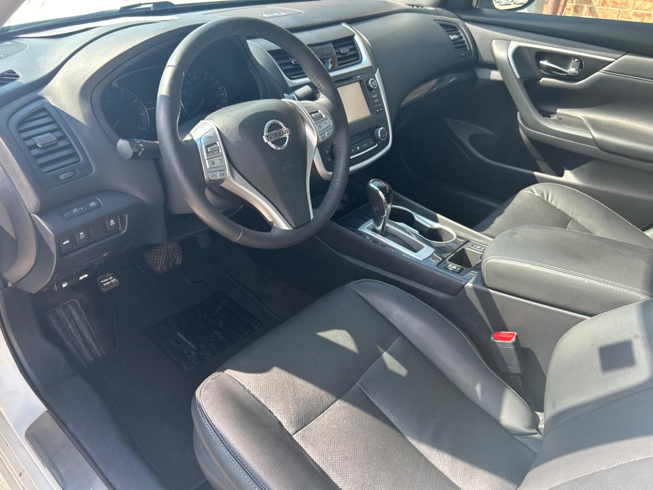 Nissan Altima 2.5 SL Sedan 2017