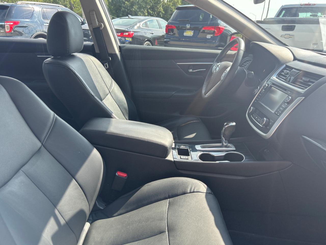 Nissan Altima 2.5 SL Sedan 2017