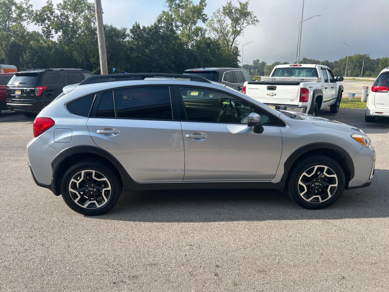 Subaru Crosstrek 5dr CVT 2.0i Limited 2016