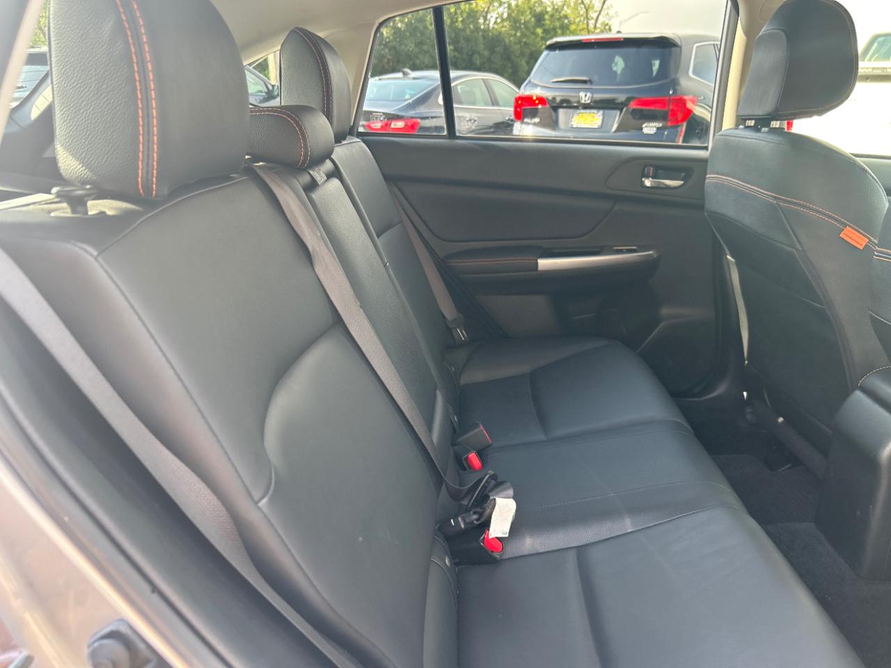 Subaru Crosstrek 5dr CVT 2.0i Limited 2016