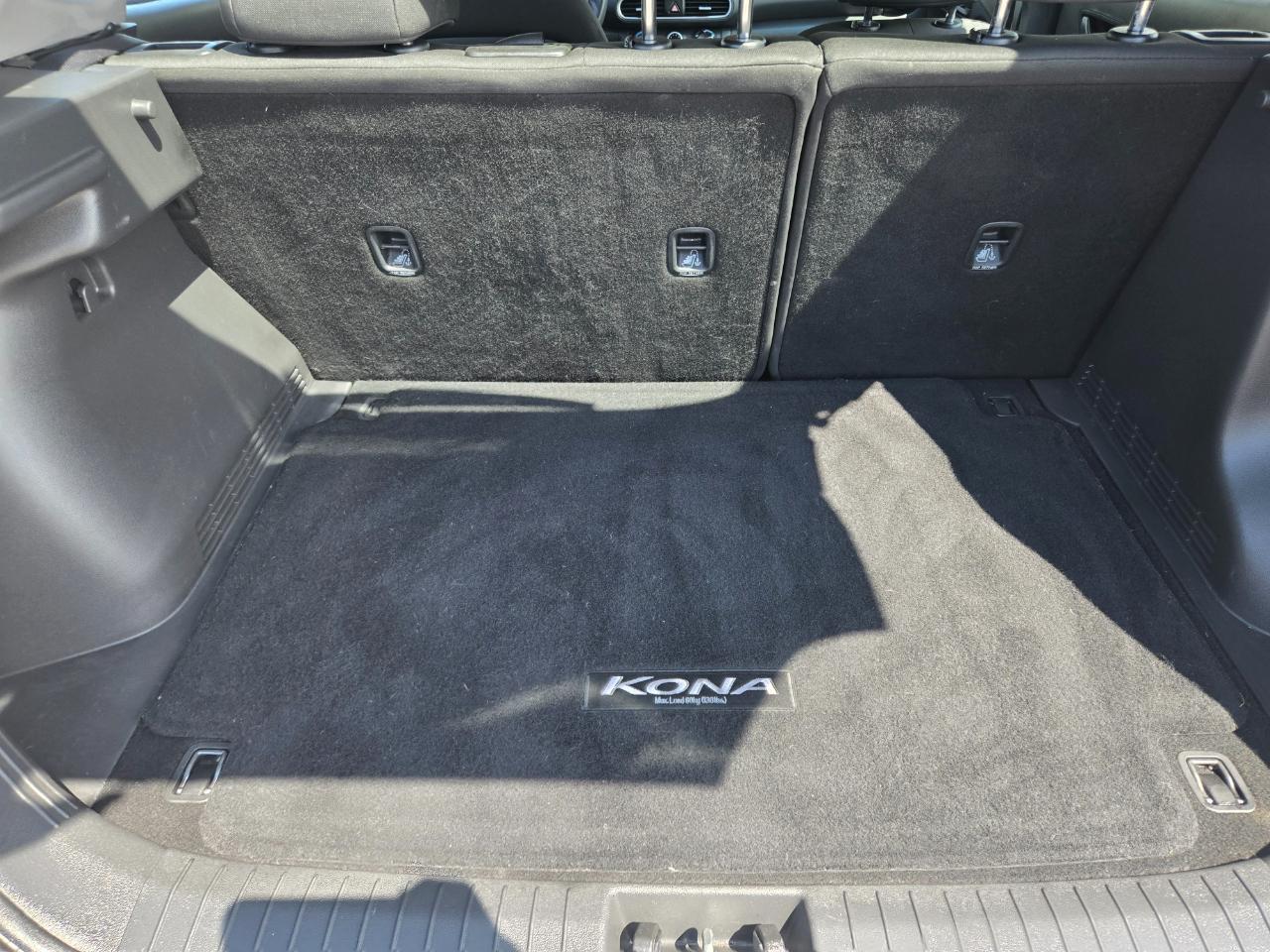 Hyundai Kona SE Auto FWD 2021