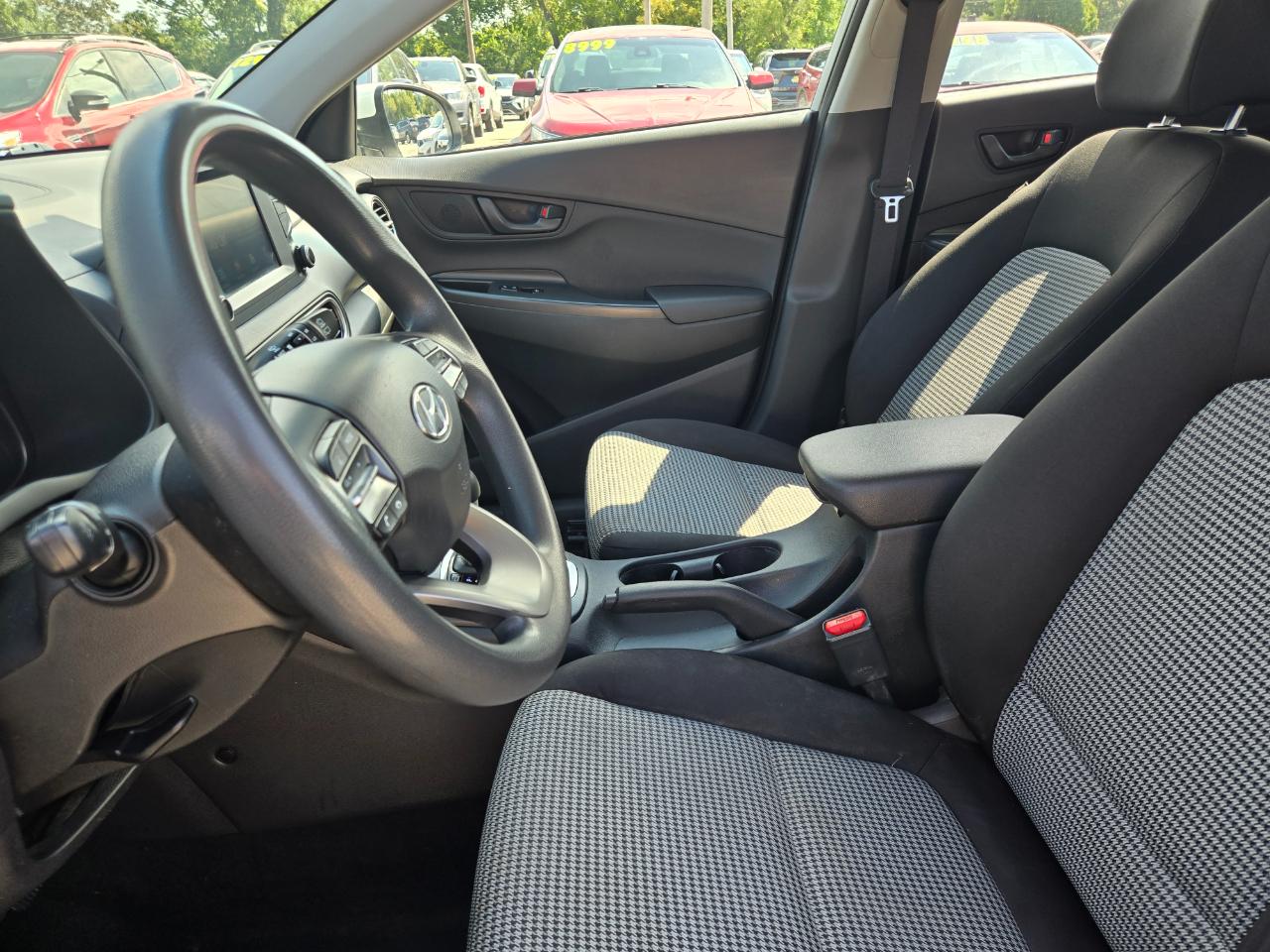 Hyundai Kona SE Auto FWD 2021