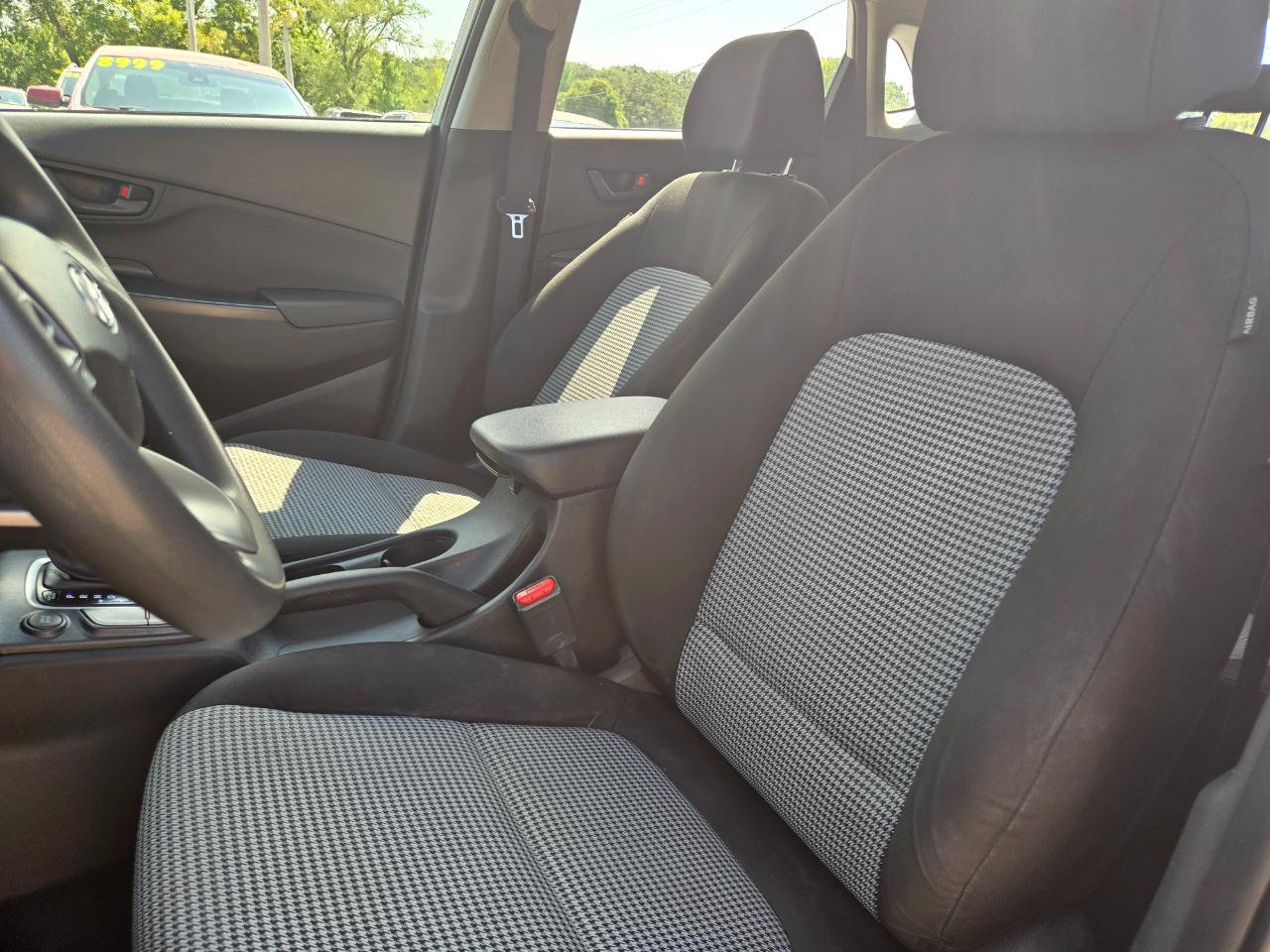 Hyundai Kona SE Auto FWD 2021