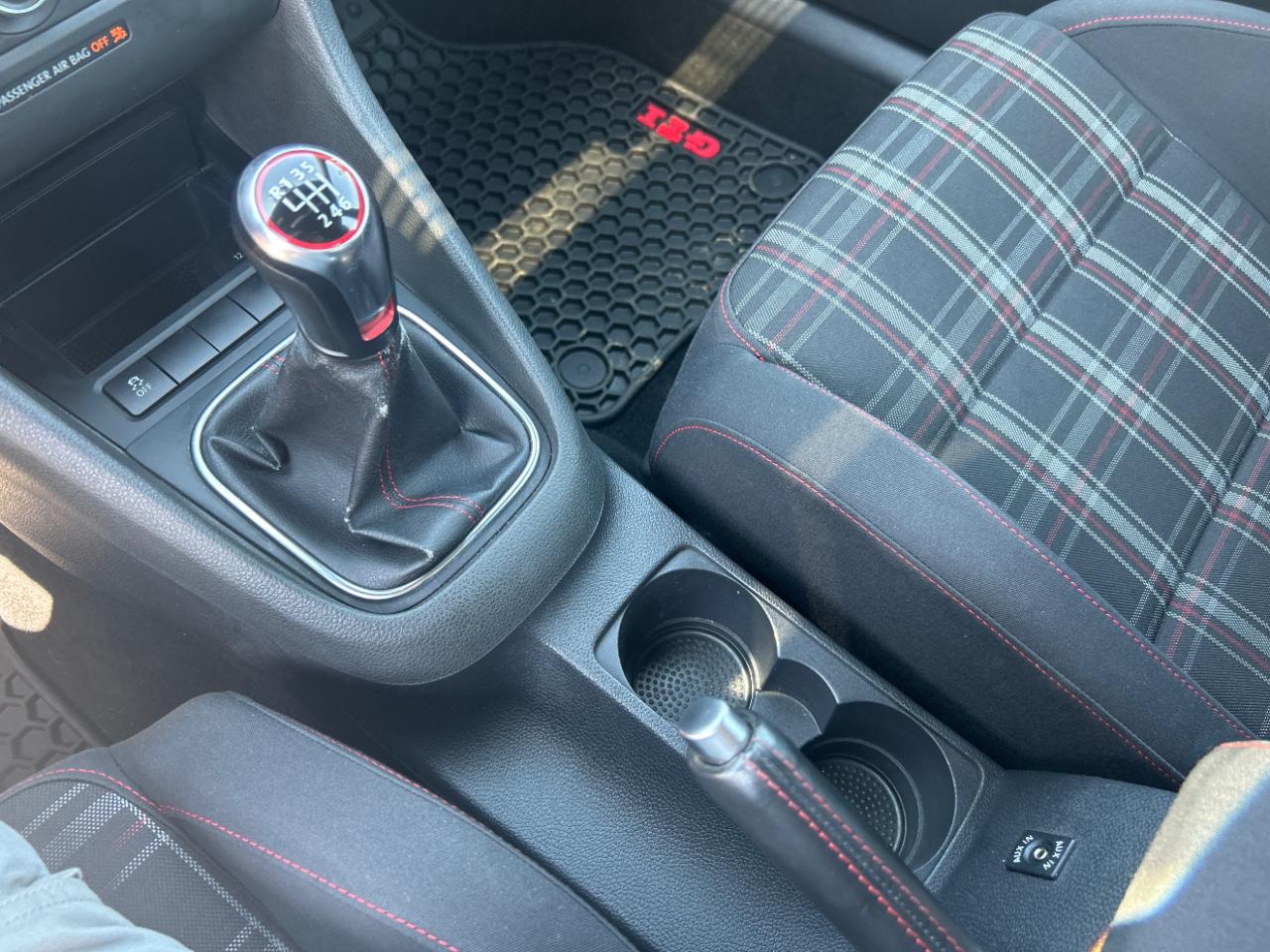 Volkswagen GTI 4dr HB Man 2011
