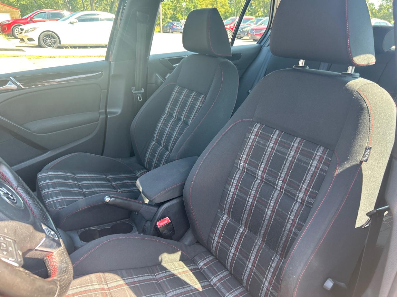 Volkswagen GTI 4dr HB Man 2011