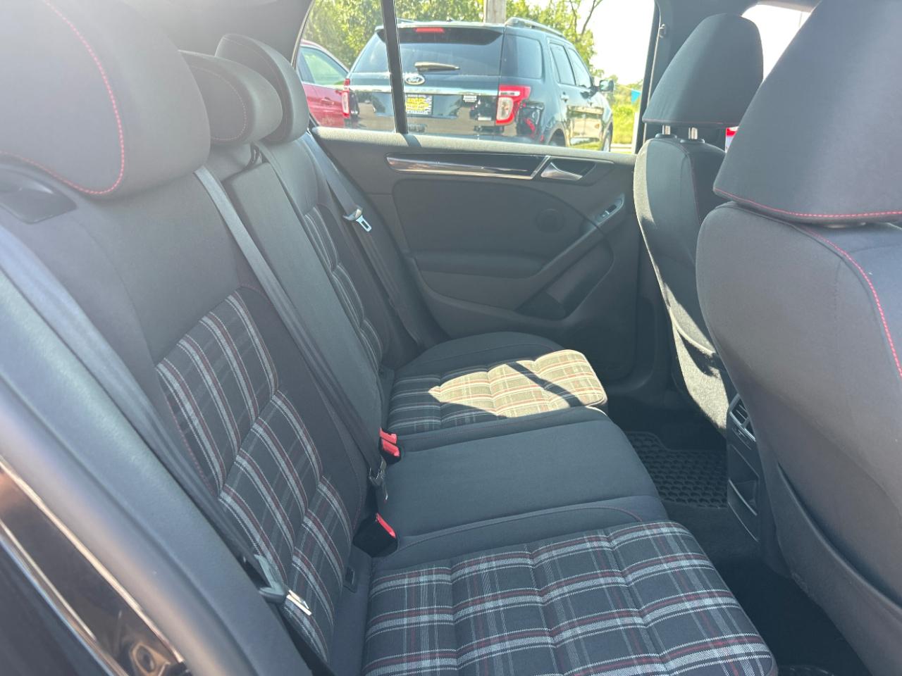 Volkswagen GTI 4dr HB Man 2011