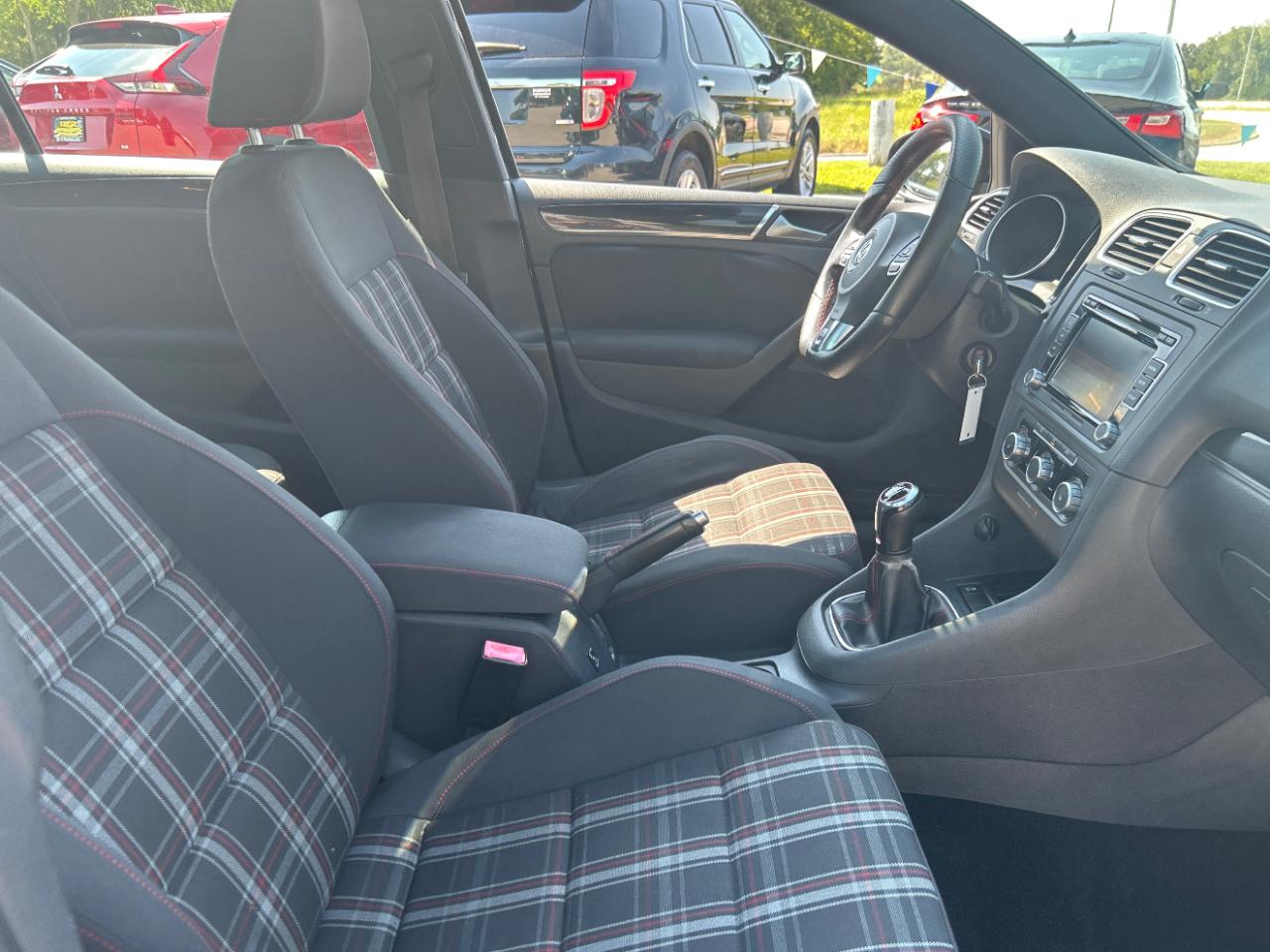 Volkswagen GTI 4dr HB Man 2011