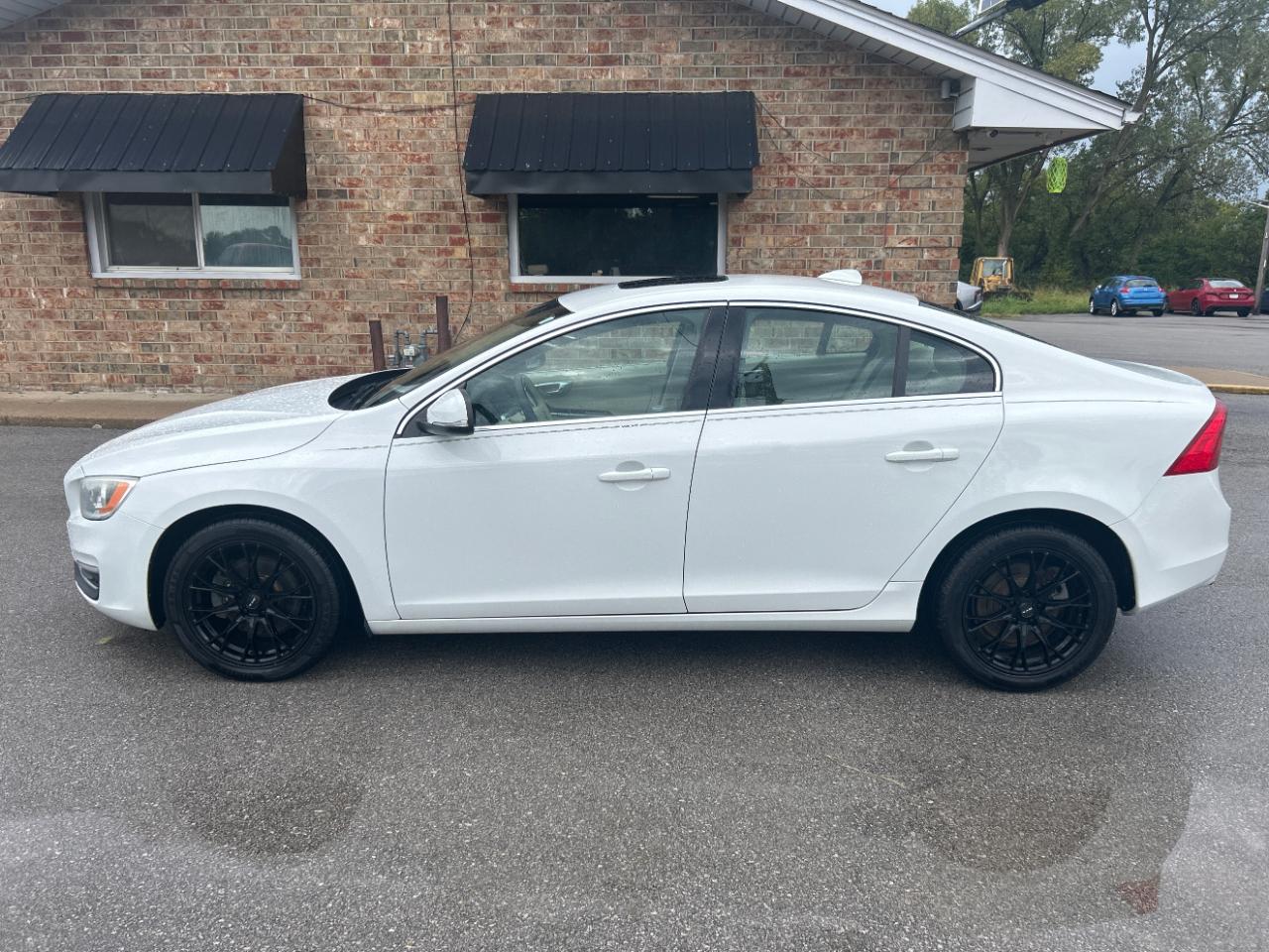 Volvo S60 4dr Sdn T5 Drive-E Premier FWD 2016