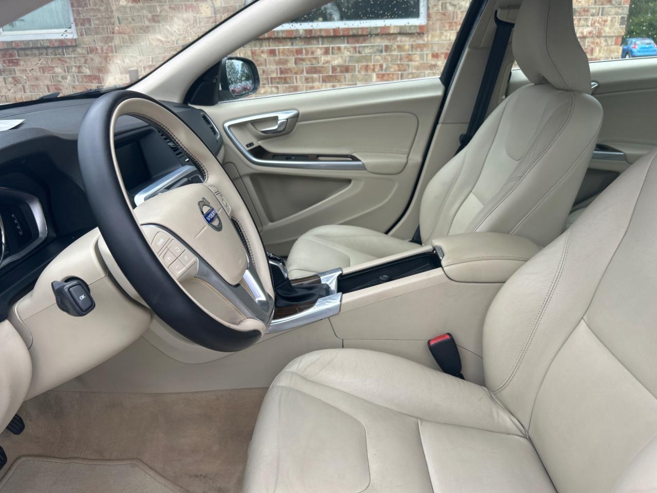 Volvo S60 4dr Sdn T5 Drive-E Premier FWD 2016