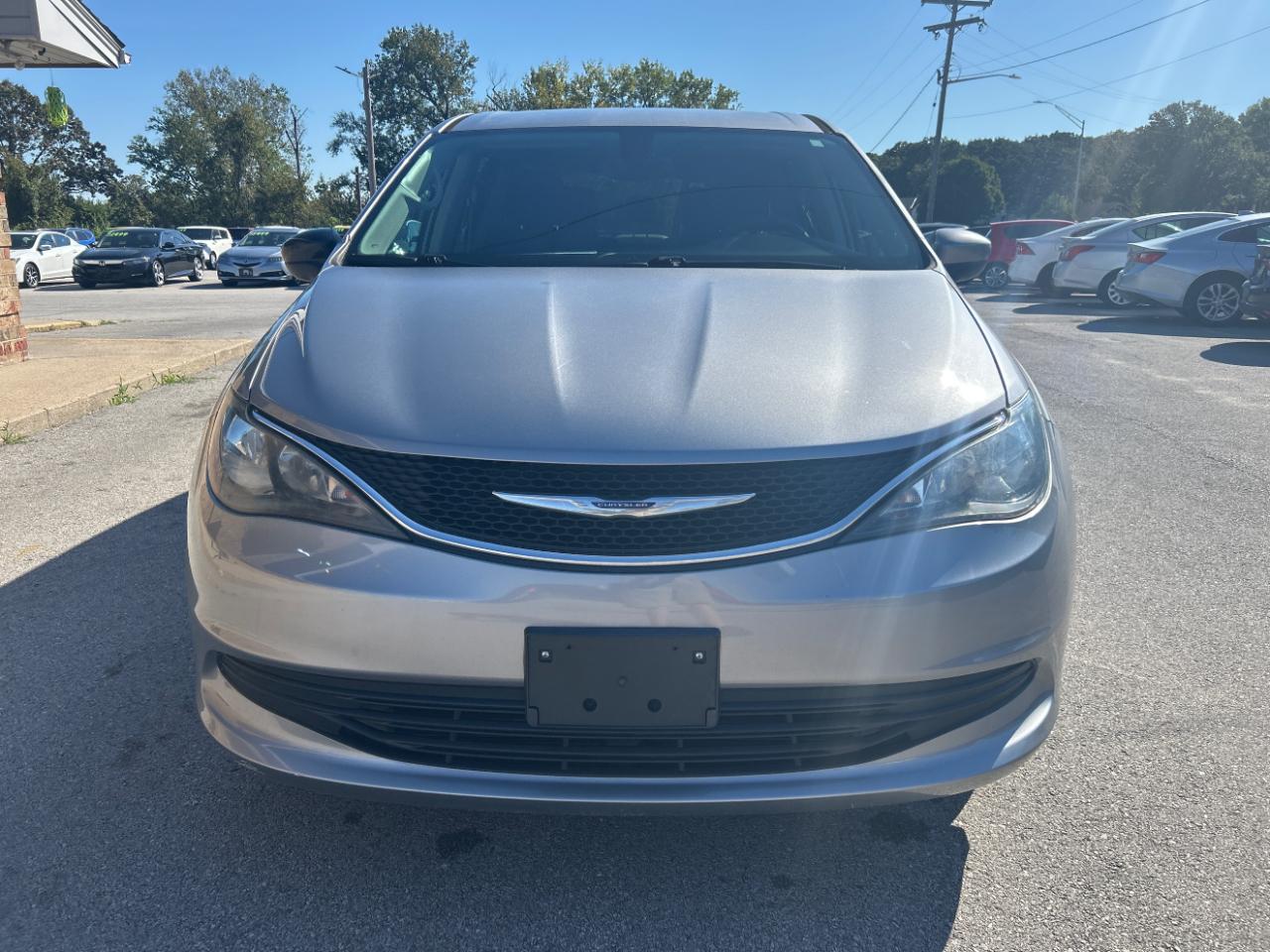 Chrysler Pacifica Touring FWD 2017