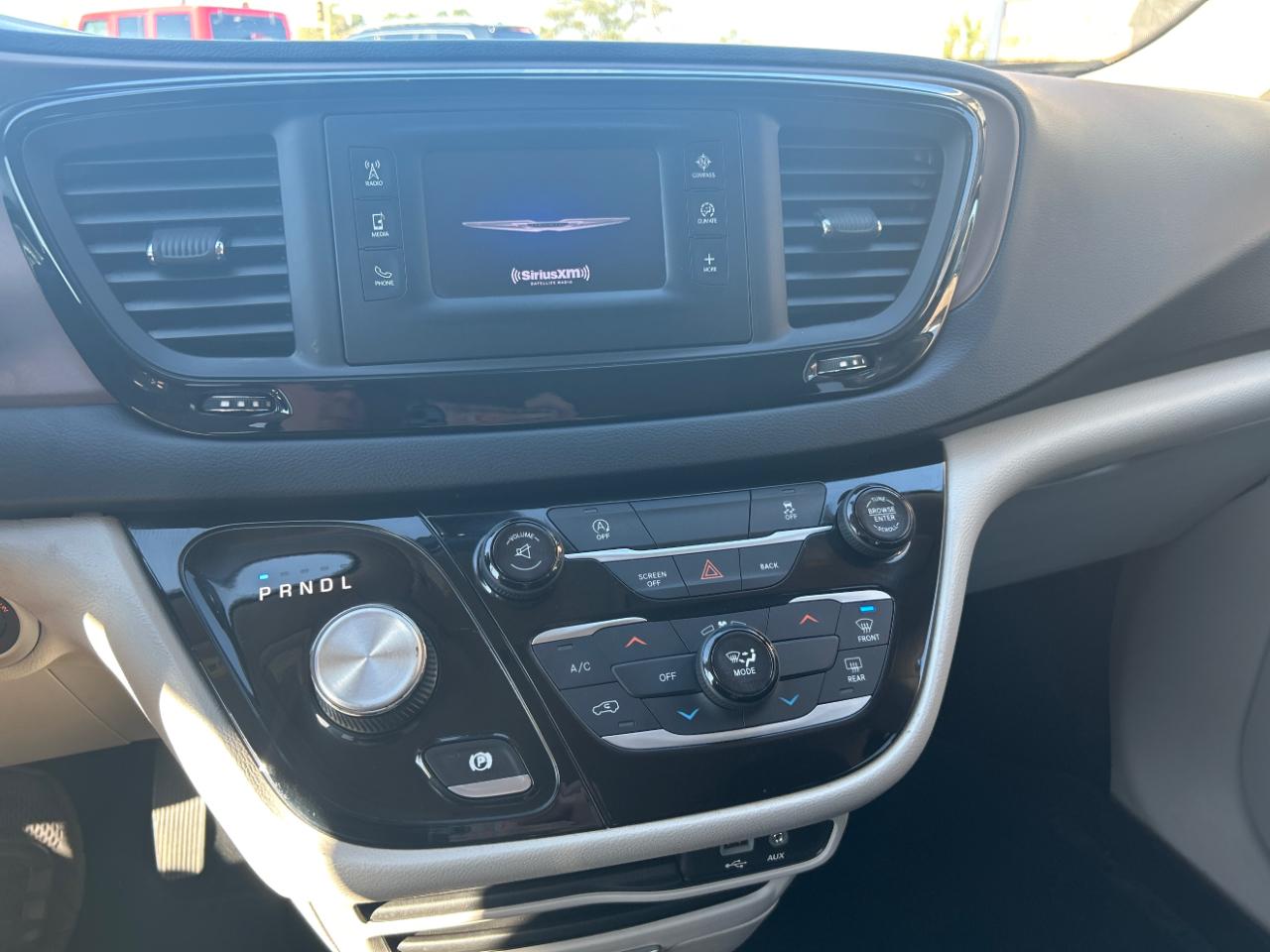 Chrysler Pacifica Touring FWD 2017