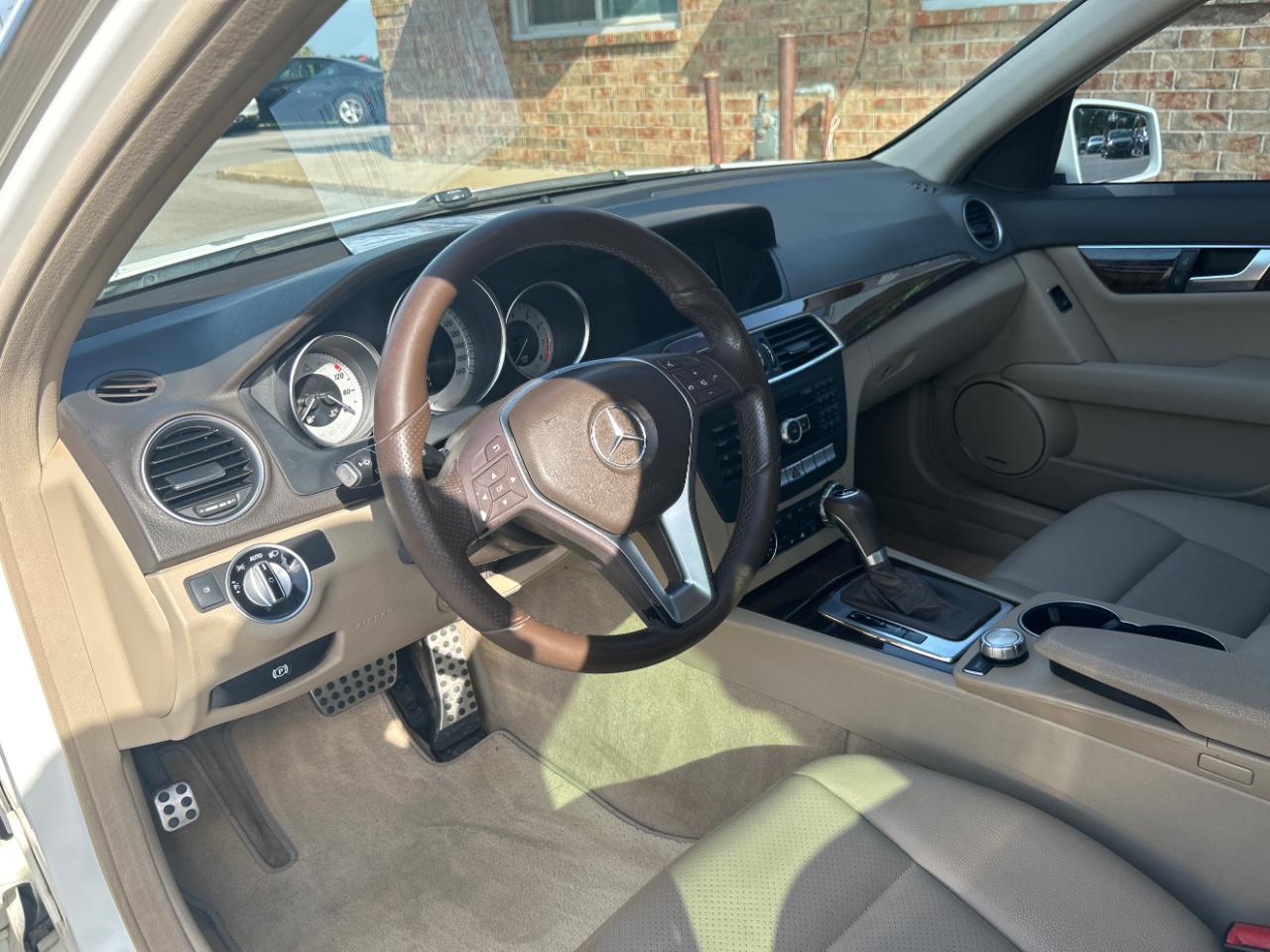 Mercedes-Benz C-Class 4dr Sdn C 250 Sport RWD 2014