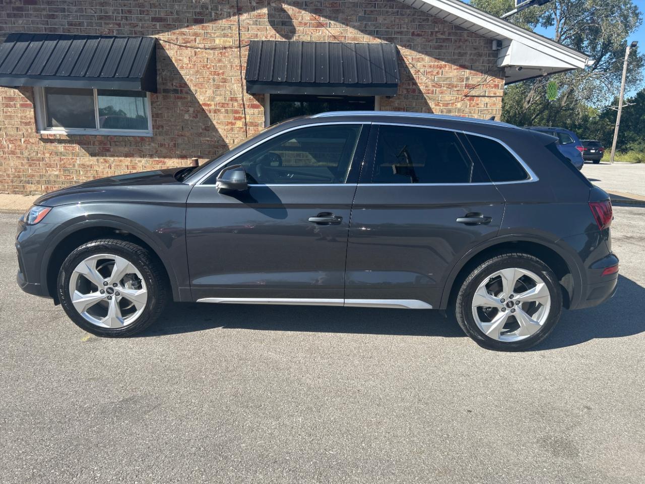 Audi Q5 Premium Plus 45 TFSI quattro 2021