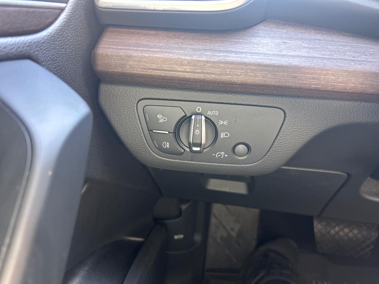 Audi Q5 Premium Plus 45 TFSI quattro 2021