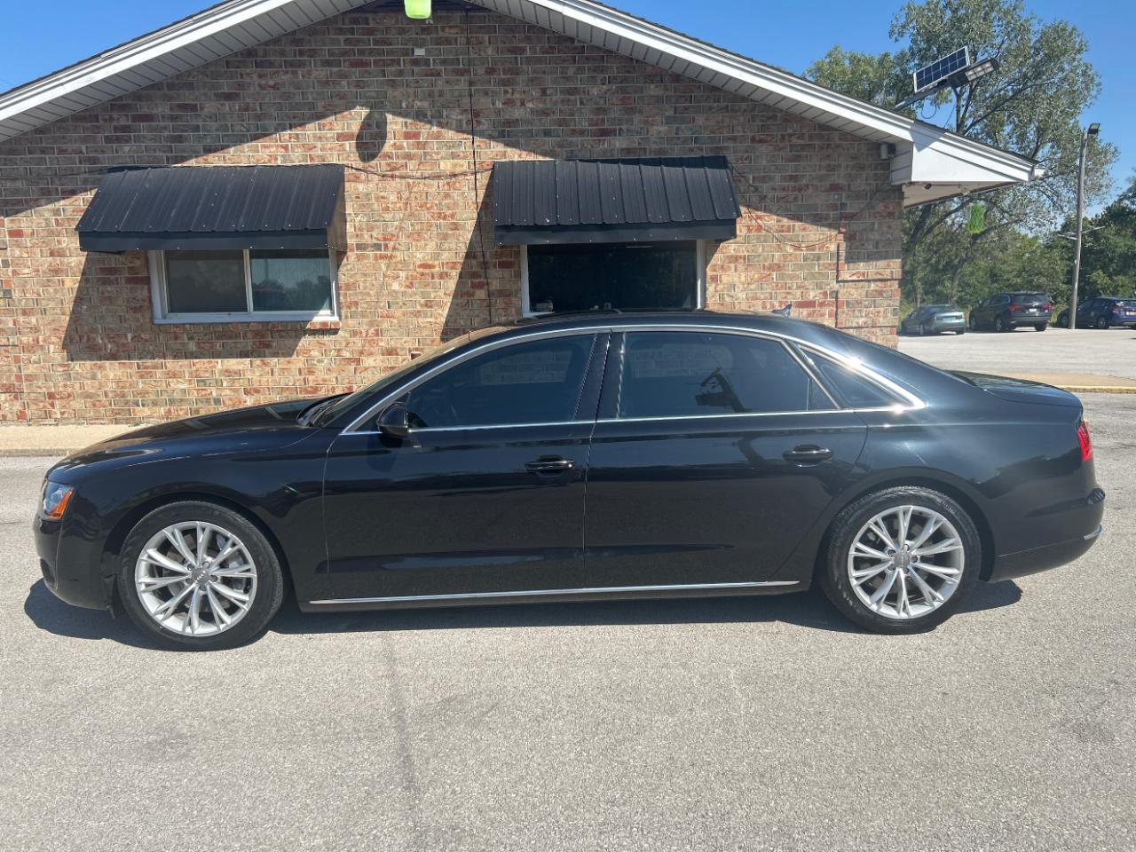 Audi A8 L 4dr Sdn 2012