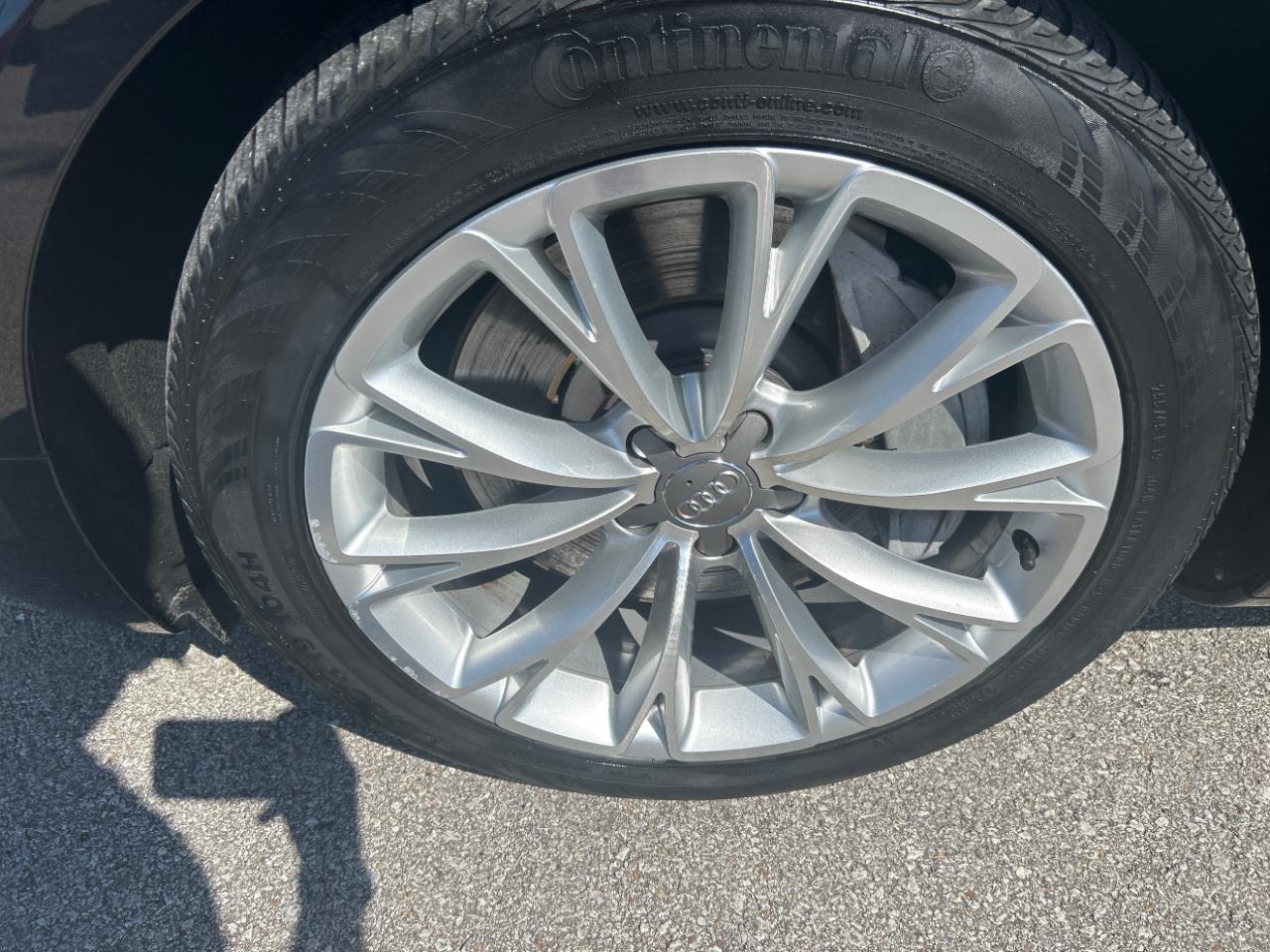 Audi A8 L 4dr Sdn 2012