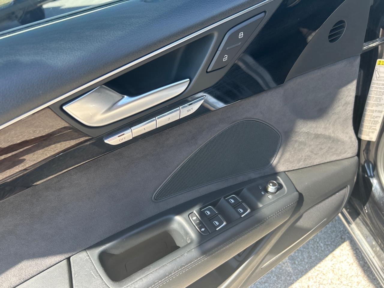 Audi A8 L 4dr Sdn 2012