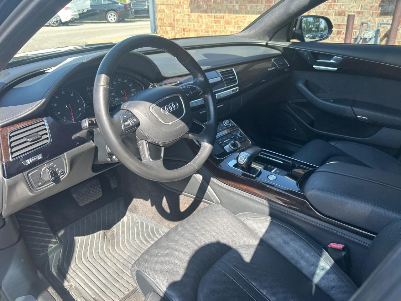 Audi A8 L 4dr Sdn 2012