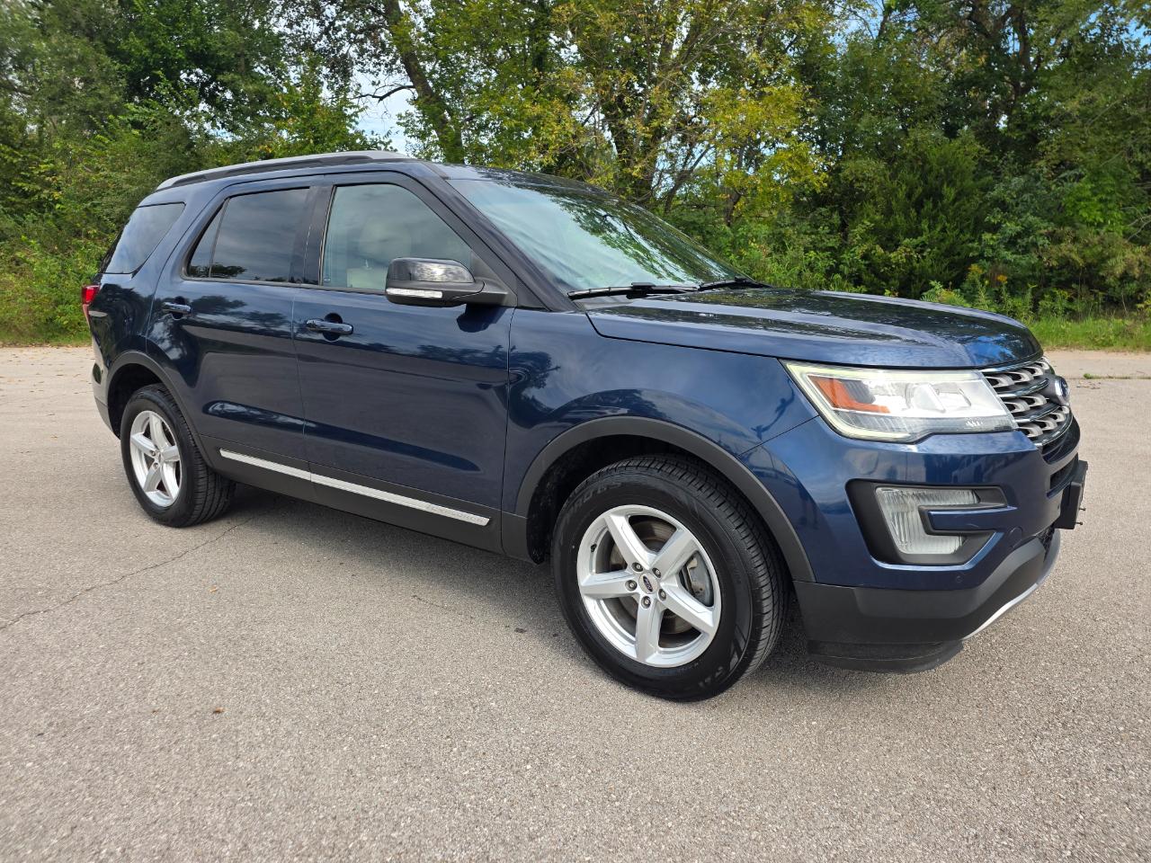 Ford Explorer XLT 4WD 2017