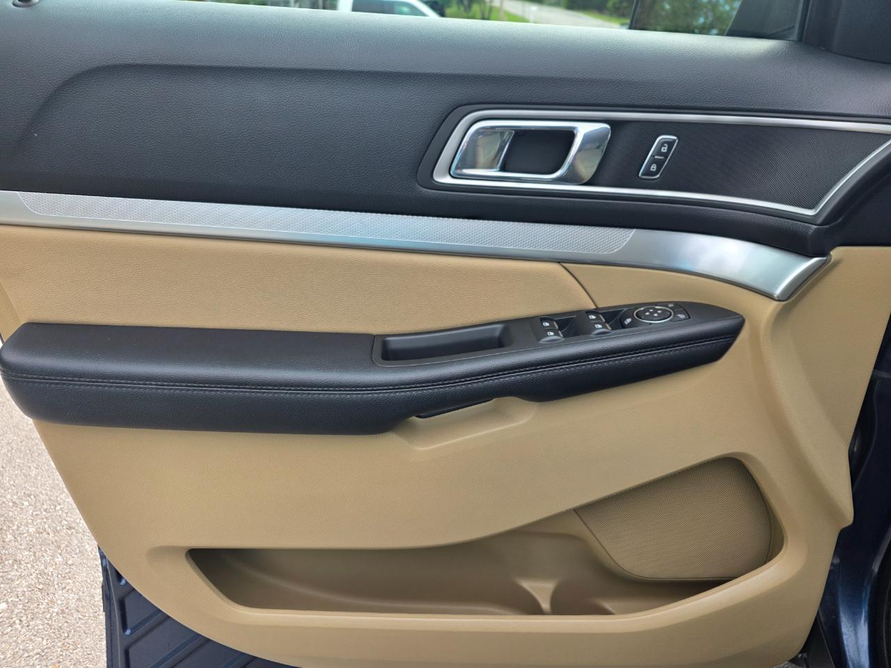 Ford Explorer XLT 4WD 2017