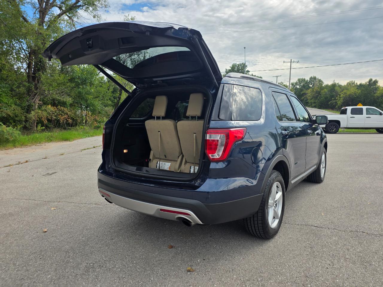 Ford Explorer XLT 4WD 2017